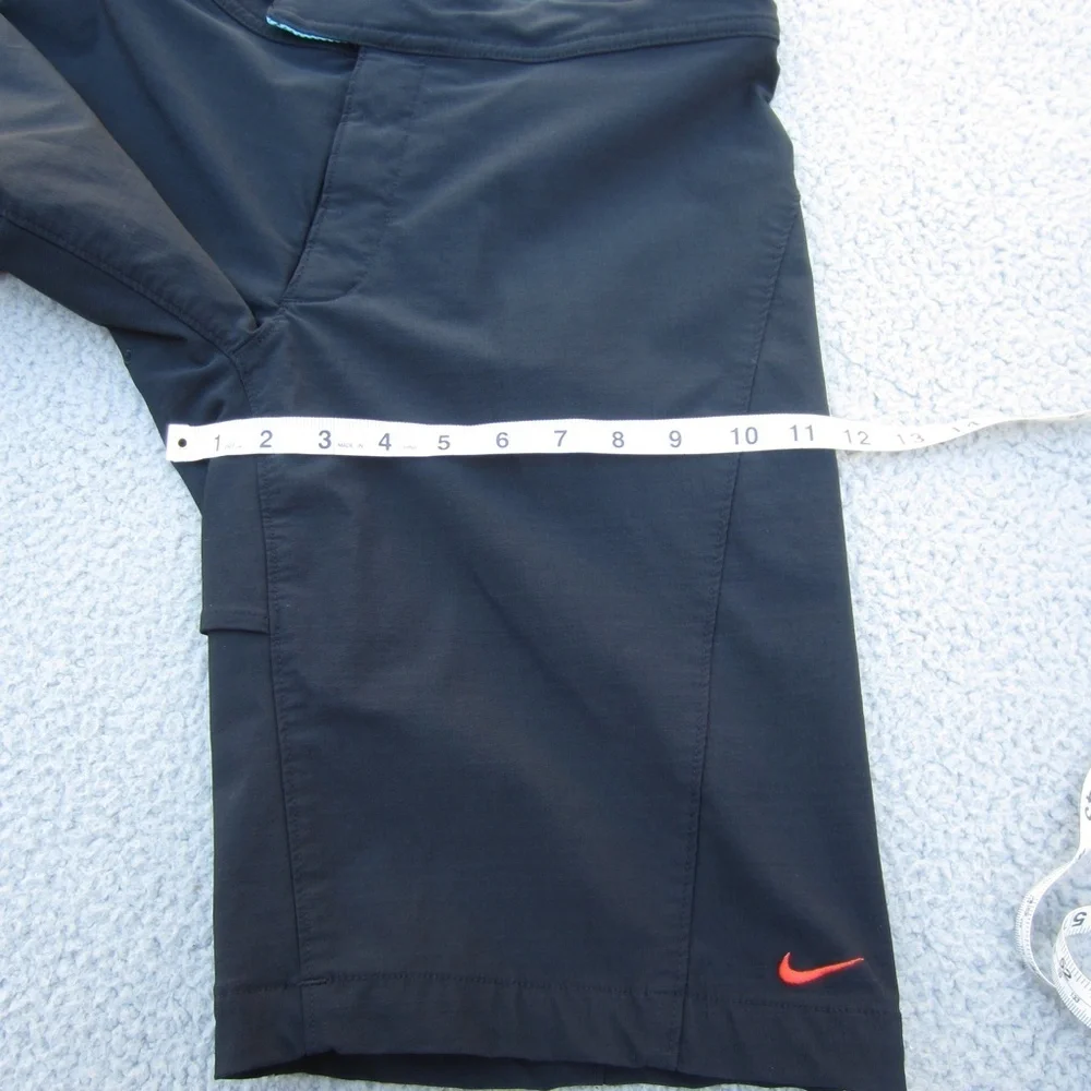 Vintage NIKE Shorts Mens M Black Back Zip‎ Pocket Knee Length Vented Hood /Loop